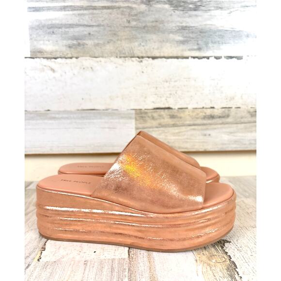 Free People Womens 7 Rose Gold Leather Harbor Platform Slip On Sandals - Picture 2 of 8